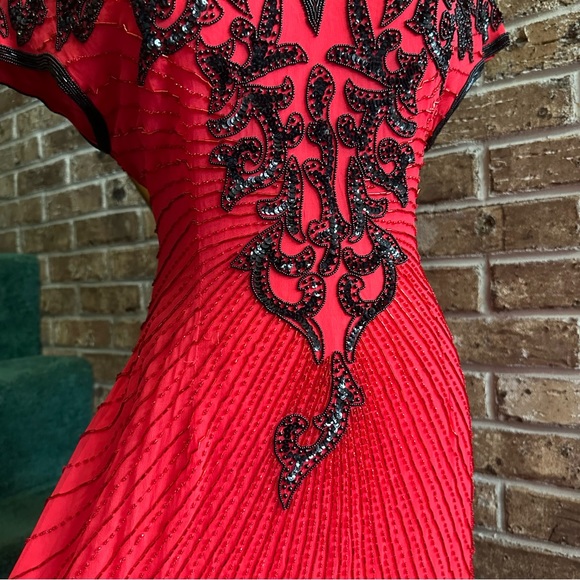 VTG 80s 90s Red & Black Beaded Silk Asymmetrical V-neck Formal Party Dress - Picture 4 of 13